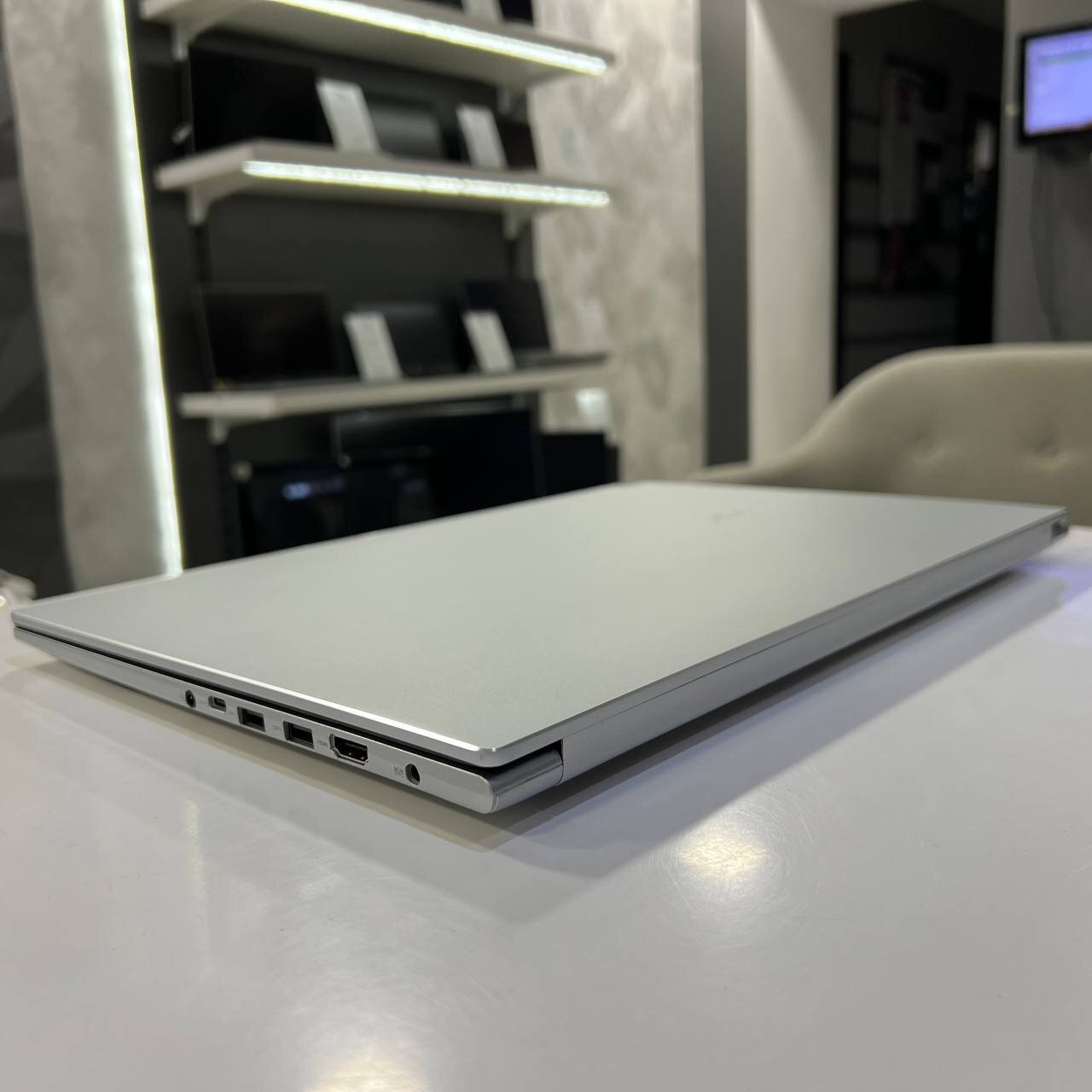 Asus VivoBook 17 K1703Z Intel Core i3-1220P/16GB/256Gb SSD/Win11 (вживаний)