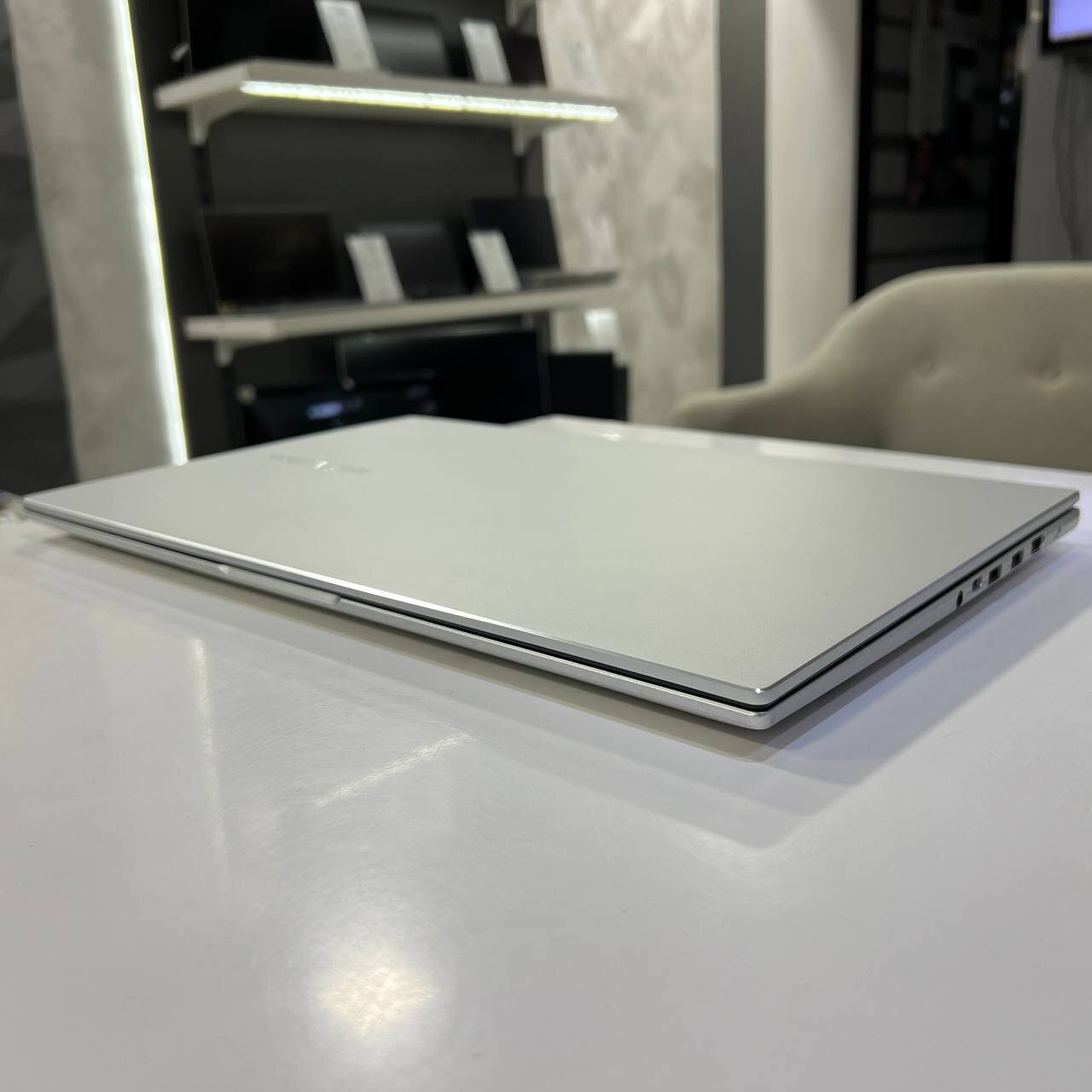 Asus VivoBook 17 K1703Z Intel Core i3-1220P/16GB/256Gb SSD/Win11 (вживаний)