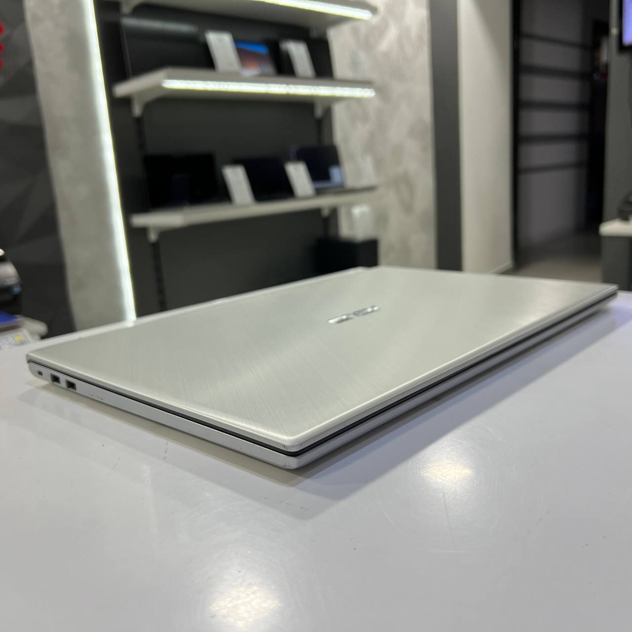 Asus VivoBook 17 K712E Intel Core i3-1115G4/16Gb/256Gb SSD/Win11 (вживаний)