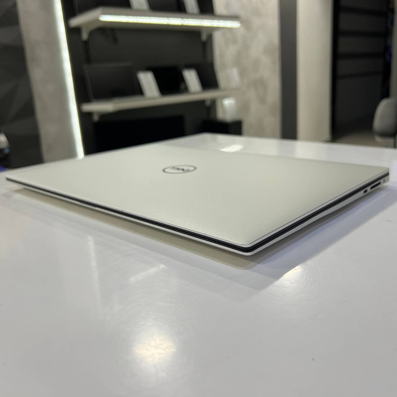 Dell XPS 9510 Intel Core i7-11800H/RTX3050TI 4Gb/16Gb/1Tb SSD/Win11 (вживаний)