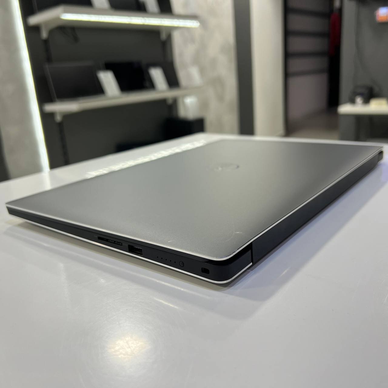 Dell Precision 5540 Intel Core i5-9400H/16Gb/256Gb SSD/Win11 (вживаний)