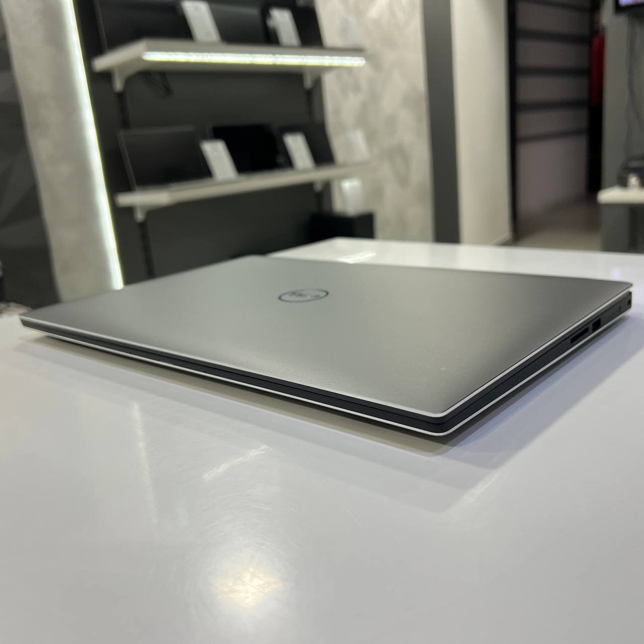 Dell Precision 5540 Intel Core i5-9400H/16Gb/256Gb SSD/Win11 (вживаний)