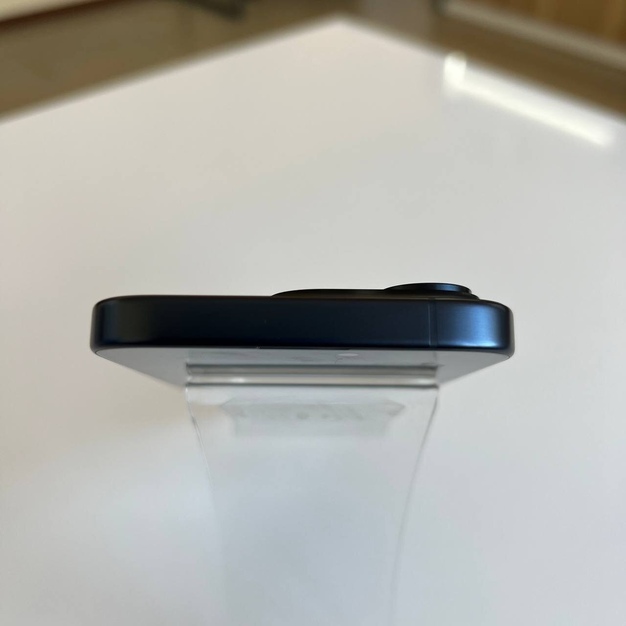 Apple iPhone 15 Pro 128 Gb Blue Titanium (e-Sim) (вживаний)