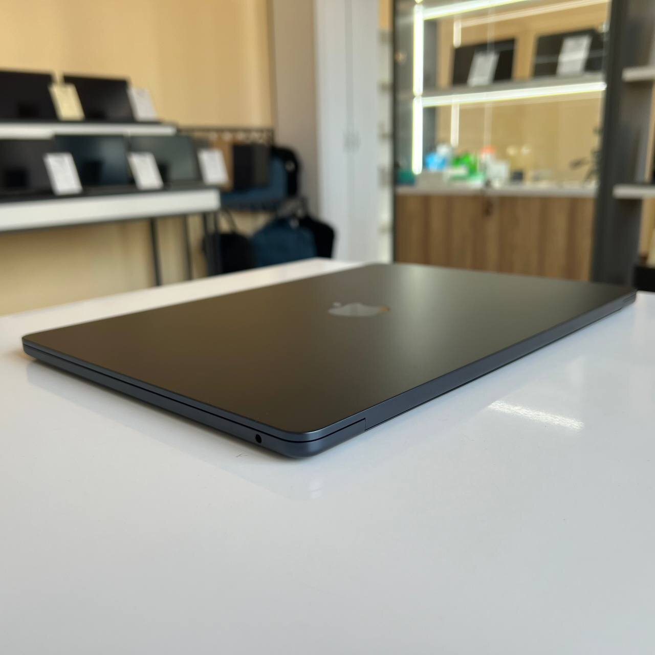 Apple MacBook Air 15 A3241 (2025) Apple M4/16Gb/512Gb SSD/Tahoe (вживаний)