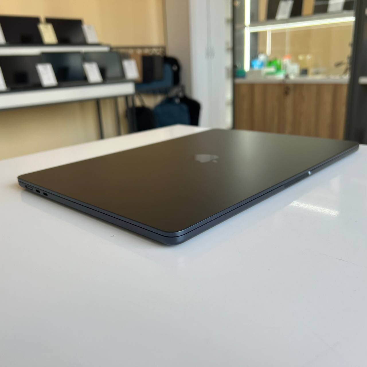 Apple MacBook Air 15 A3241 (2025) Apple M4/16Gb/512Gb SSD/Tahoe (вживаний)