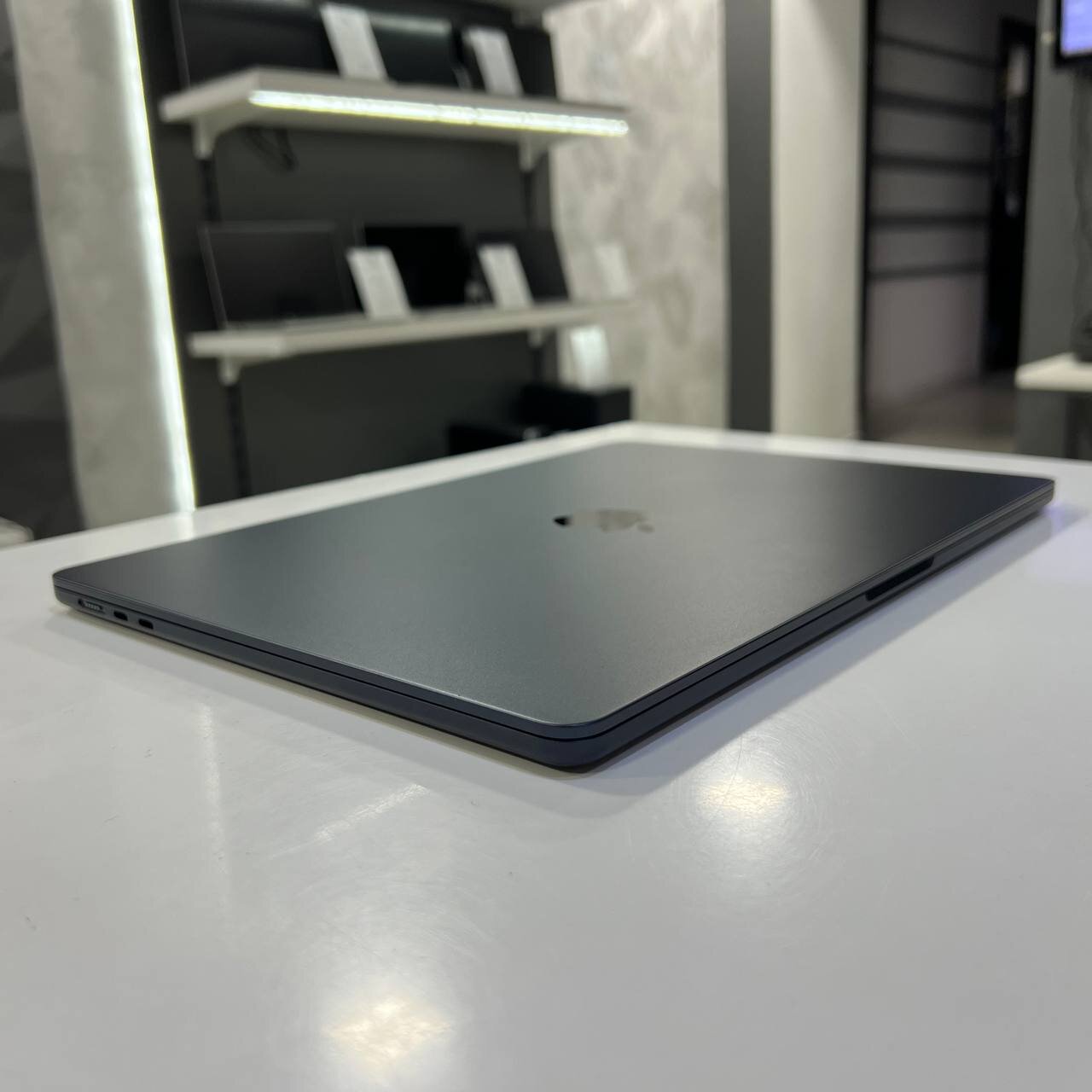 Apple MacBook Air 15 A3241 (2025) Apple M4/16Gb/512Gb SSD/Tahoe (вживаний)
