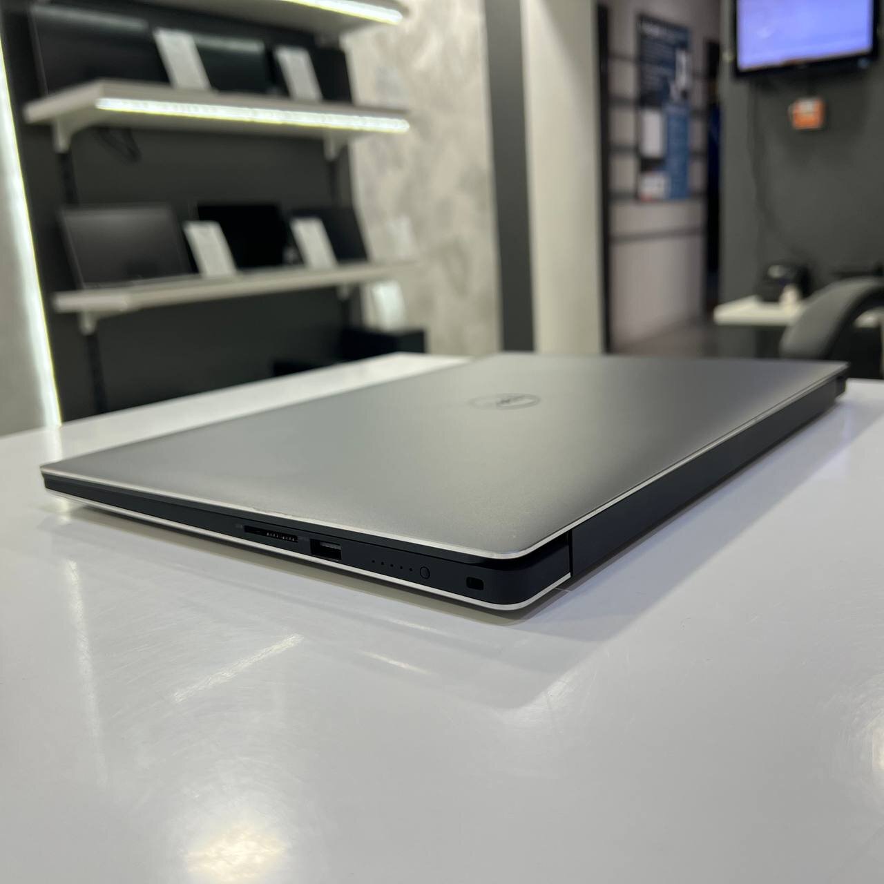 Dell Precision 5540 Intel Core i5-9400H/16Gb/256Gb SSD/Win11 (вживаний)