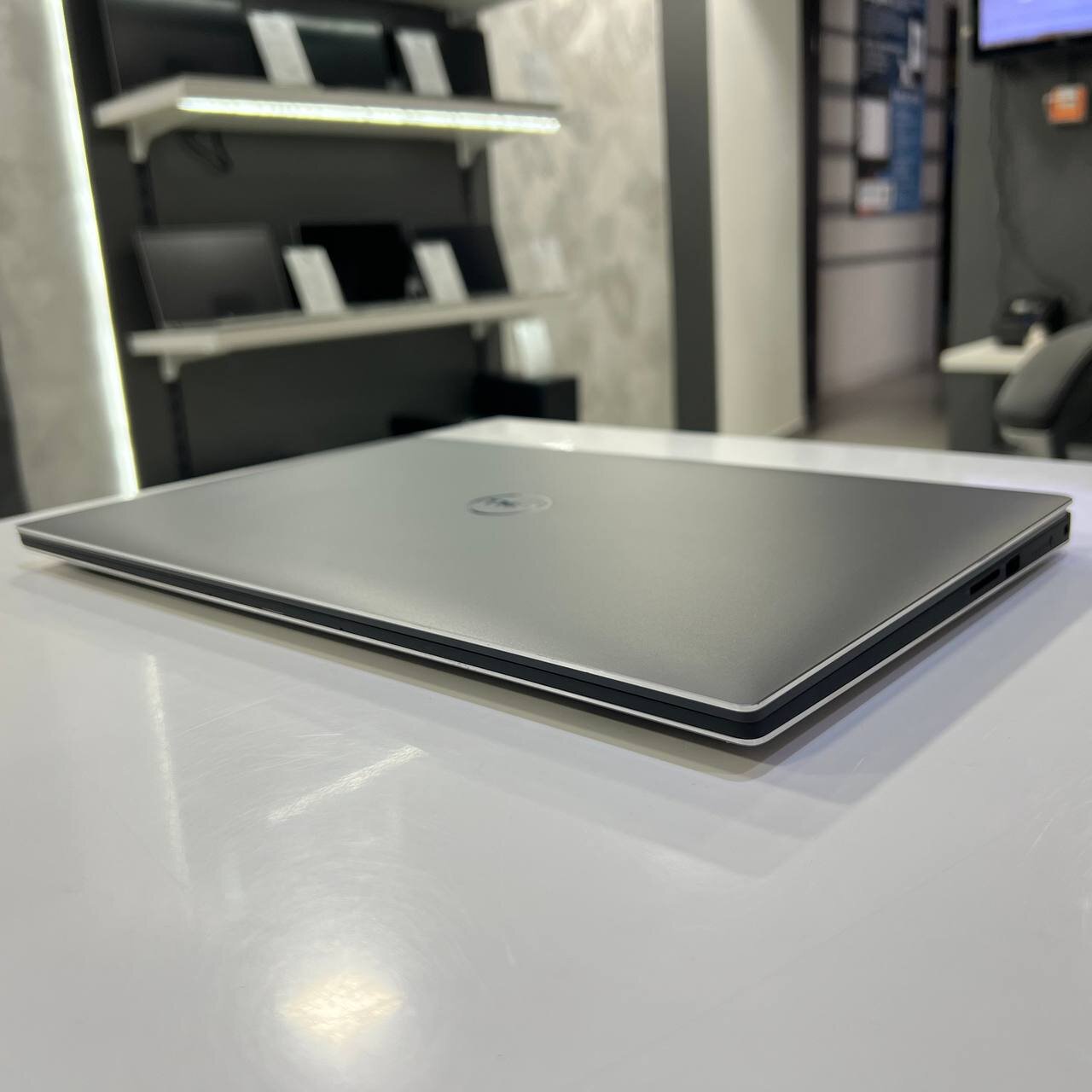Dell Precision 5540 Intel Core i5-9400H/16Gb/256Gb SSD/Win11 (вживаний)