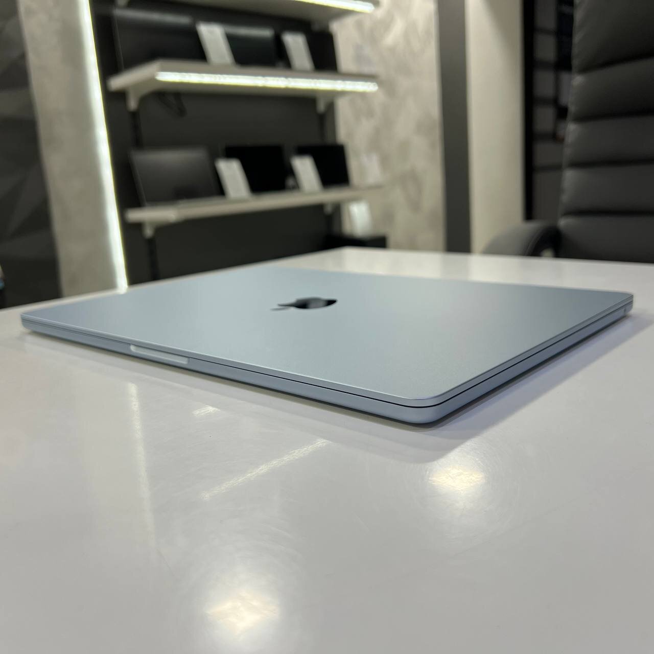 Apple MacBook Air 15 A3241 (2025) Apple M4/16Gb/256Gb SSD/Tahoe (вживаний)
