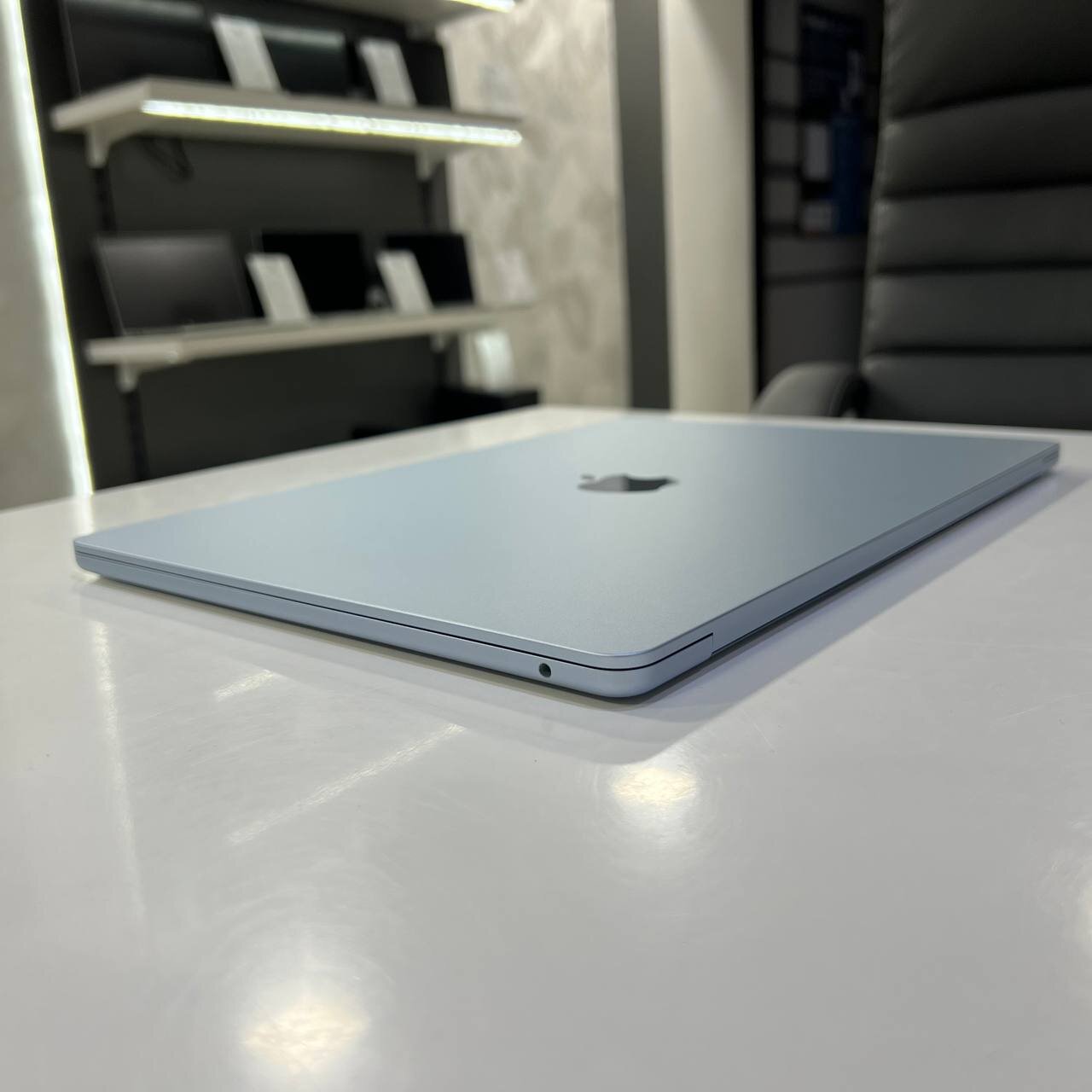 Apple MacBook Air 15 A3241 (2025) Apple M4/16Gb/256Gb SSD/Tahoe (вживаний)
