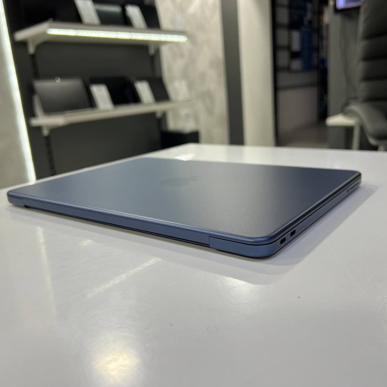 Apple MacBook Neo 13 A3404 (2026) Apple A18 Pro/8Gb/256Gb SSD/Tahoe (вживаний)