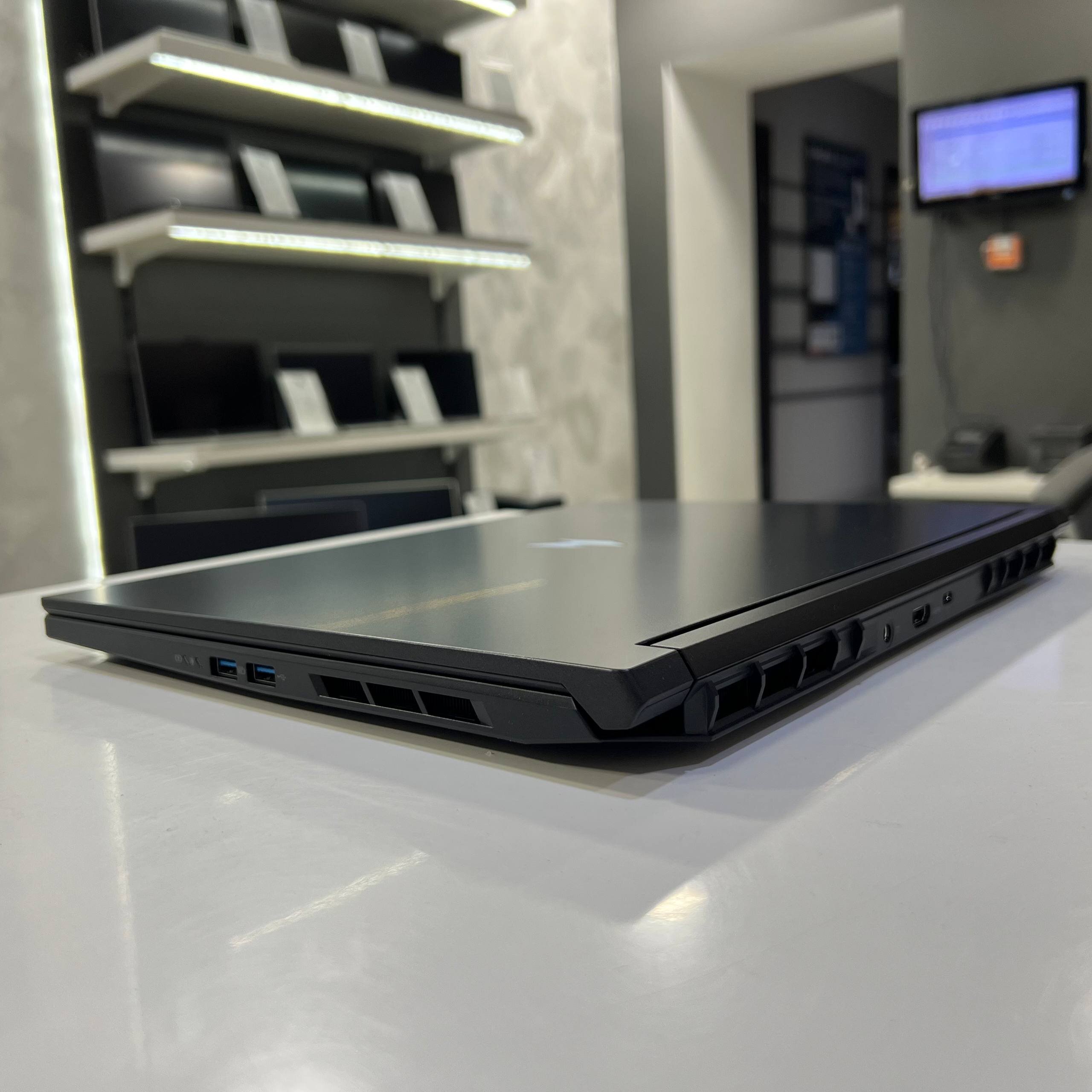 Acer Nitro V 16 Intel Core 7 240H/RTX5060 8Gb/16Gb/1Tb SSD/Win11 (вживаний)