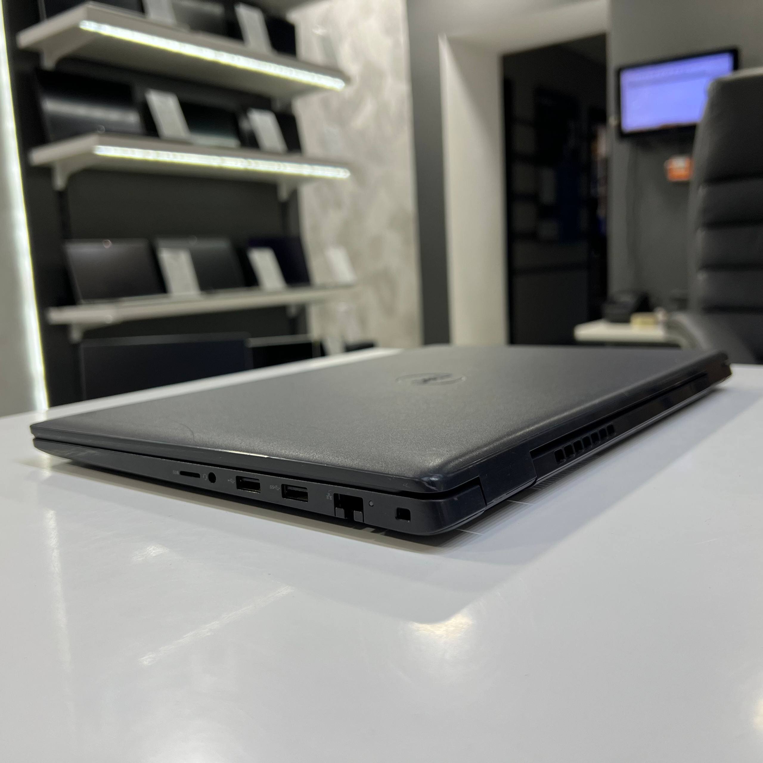 Dell Latitude 3520 Intel Core i5-1135G7/8Gb/256Gb SSD/Win11 (вживаний)