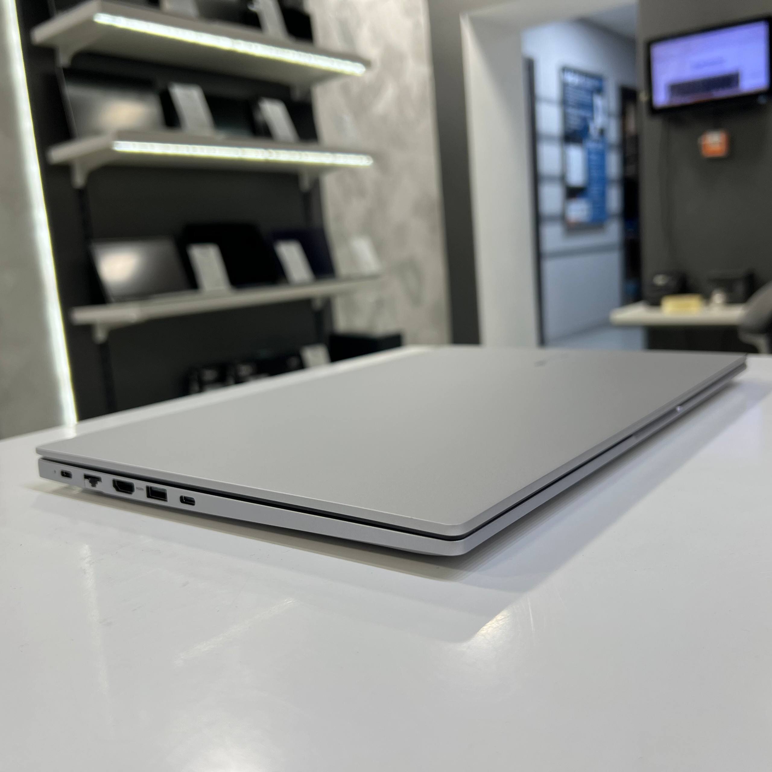 Samsung Galaxy Book 4 Intel Core 7 150U/16Gb/512Gb SSD/Win11 (вживаний)