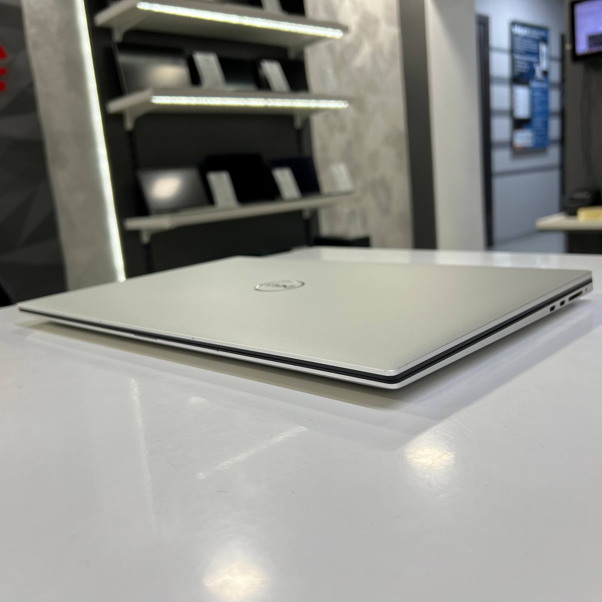 Dell XPS 9710 Intel Core i7-11800H/RTX3050 4Gb/16Gb/512Gb SSD/Win11 (вживаний)