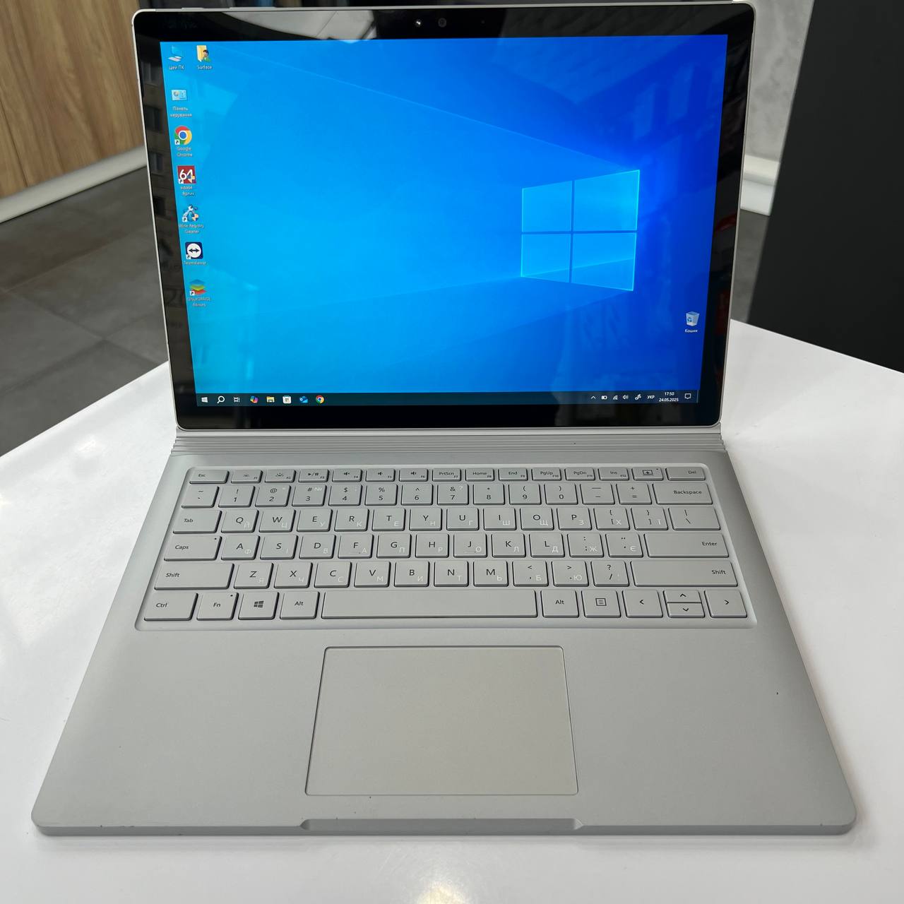 Microsoft Surface Book Intel Core i5-6300U/8Gb/128Gb SSD/Win10 (вживаний)