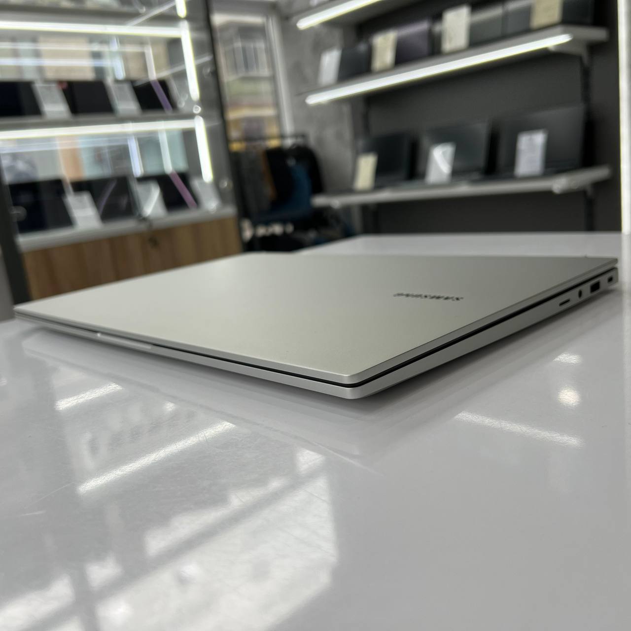 Samsung Galaxy Book 4 Intel Core 7 150U/16Gb/512Gb SSD/Win11 (вживаний)