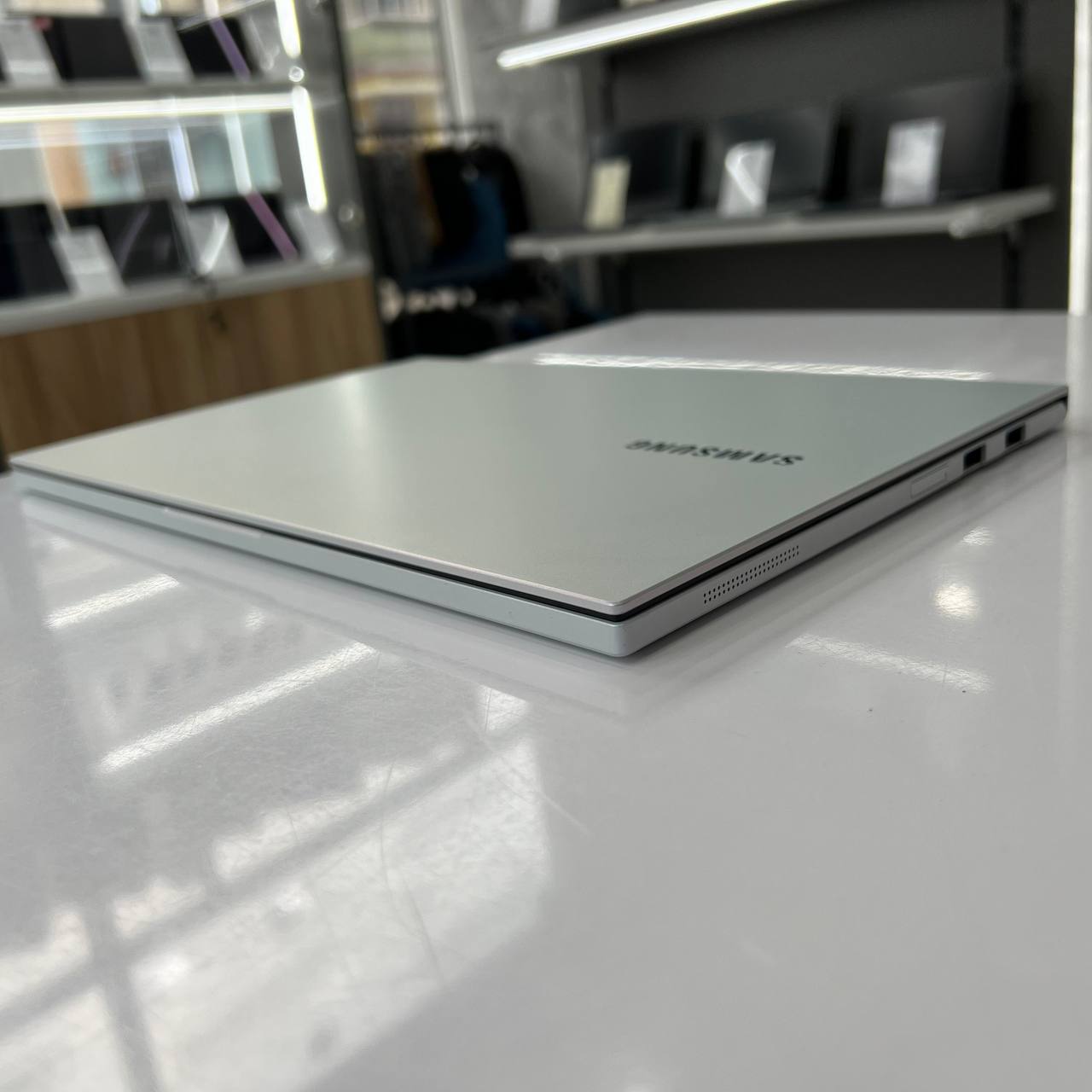 Samsung Galaxy Book Ion Intel Core i7-10510U/8Gb/512Gb SSD/Win11 (вживаний)