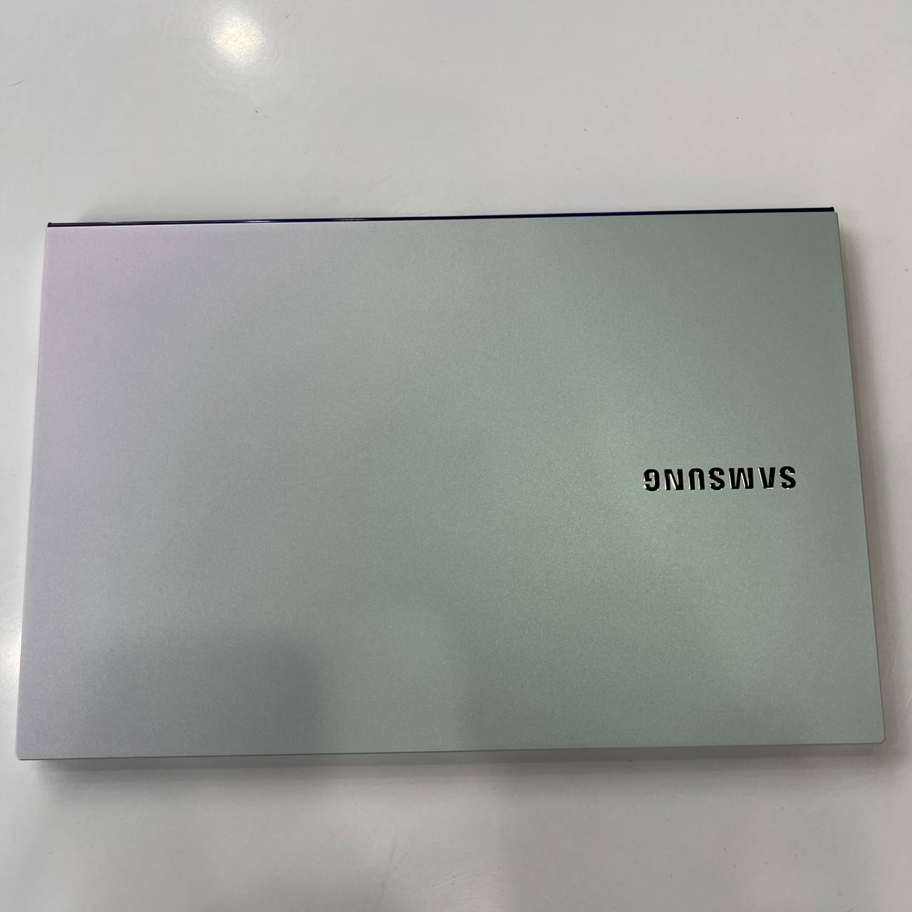 Samsung Galaxy Book Ion Intel Core i7-10510U/8Gb/512Gb SSD/Win11 (вживаний)
