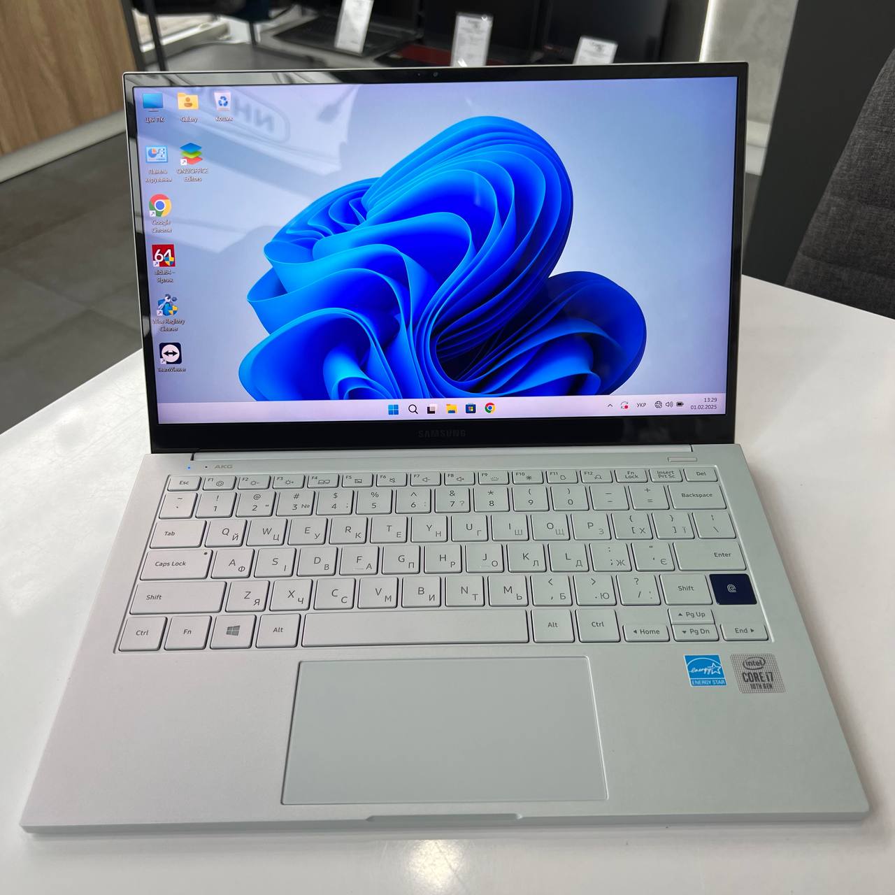 Samsung Galaxy Book Ion Intel Core i7-10510U/8Gb/512Gb SSD/Win11 (вживаний)
