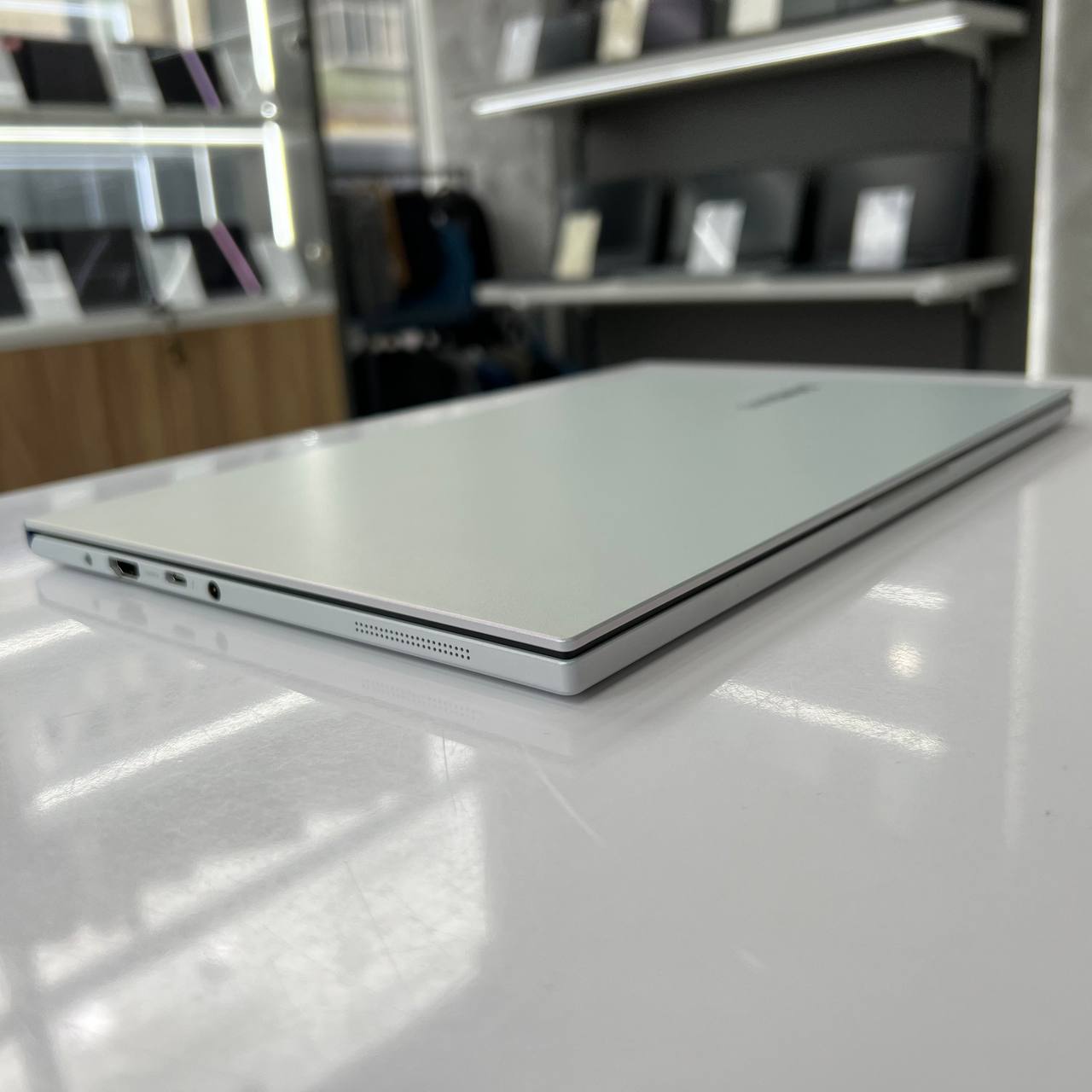 Samsung Galaxy Book Ion Intel Core i7-10510U/8Gb/512Gb SSD/Win11 (вживаний)