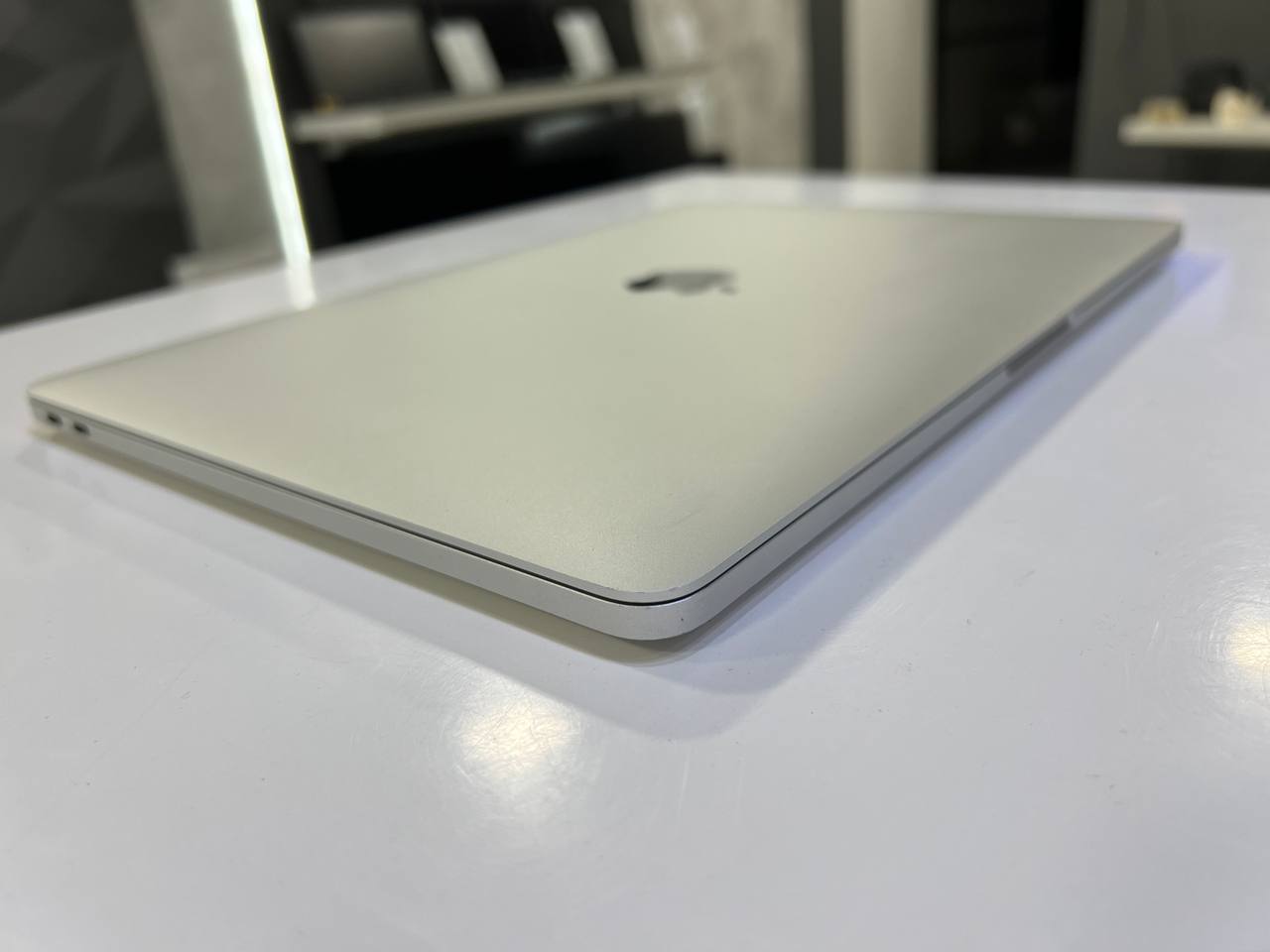 Apple MacBook Pro A1708 (2017) Core i5-7360U/8Gb/256Gb SSD/MacOS Ventura (вживаний)