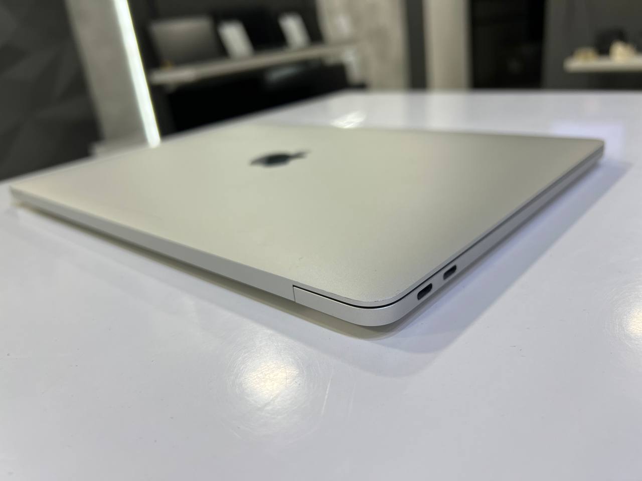 Apple MacBook Pro A1708 (2017) Core i5-7360U/8Gb/256Gb SSD/MacOS Ventura (вживаний)