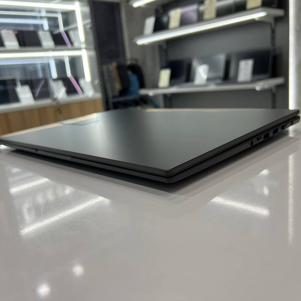 Asus VivoBook Intel Core i7-1355U/16Gb/1Tb SSD/Win11