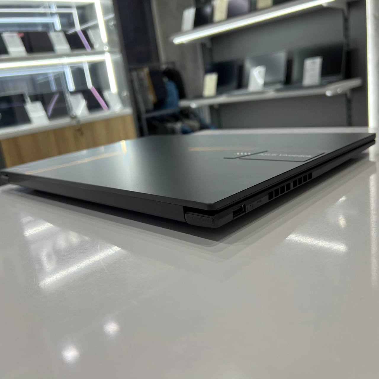 Asus VivoBook Intel Core i7-1355U/16Gb/1Tb SSD/Win11