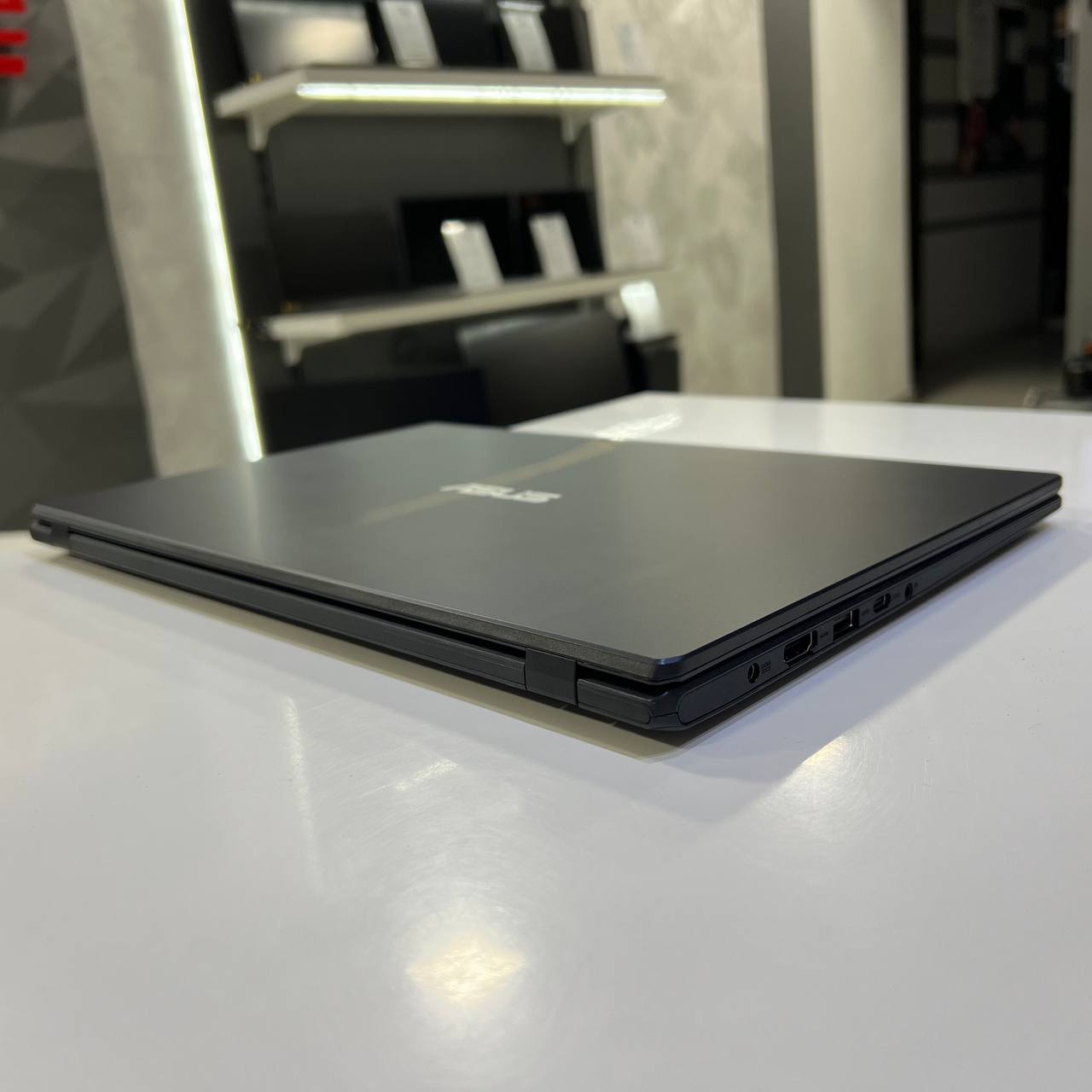 Asus VivoBook Intel Celeron N4020/4Gb/128Gb SSD/Win11 (вживаний)