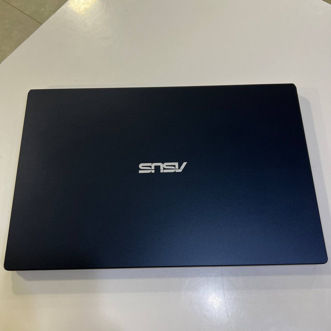 Asus VivoBook Intel Celeron N4020/4Gb/128Gb SSD/Win11 (вживаний)