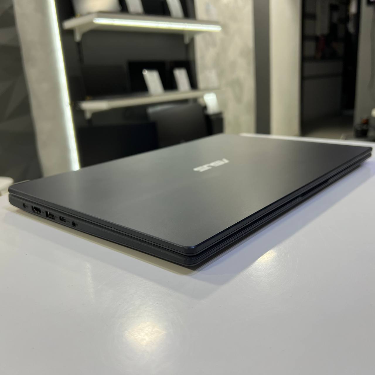 Asus VivoBook Intel Celeron N4020/4Gb/128Gb SSD/Win11 (вживаний)