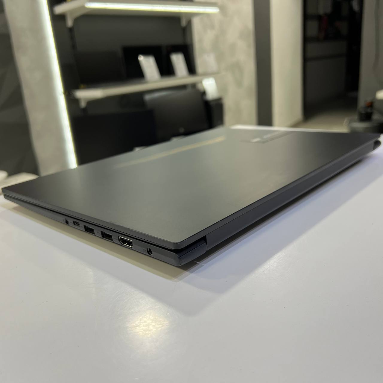 Asus VivoBook Intel Core i7-1255U/16Gb/512Gb SSD/Win11 (вживаний)