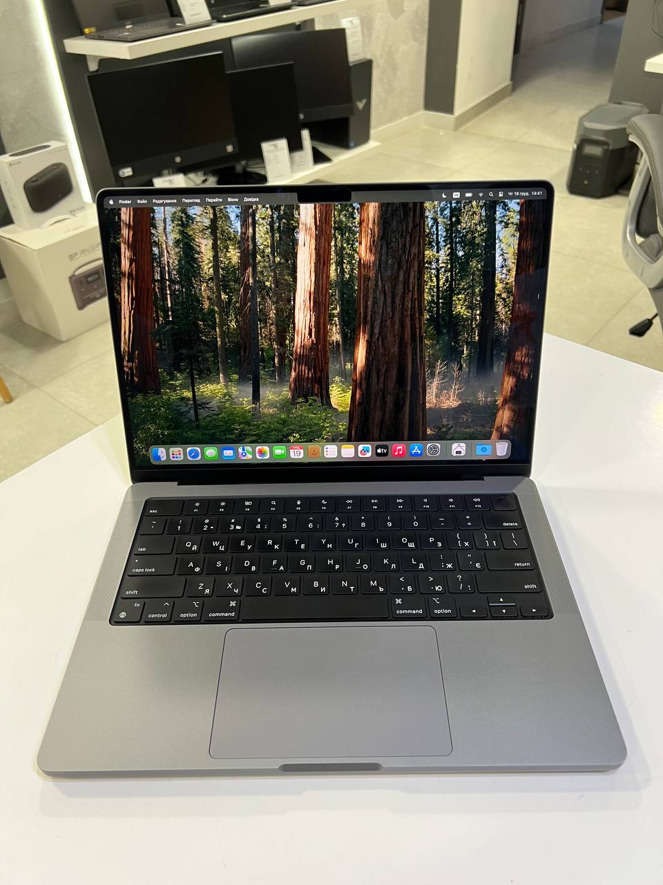 Apple MacBook Pro 14 A2442 (2021) Apple M1 Pro/16Gb/1Tb SSD/Sequoia (вживаний)
