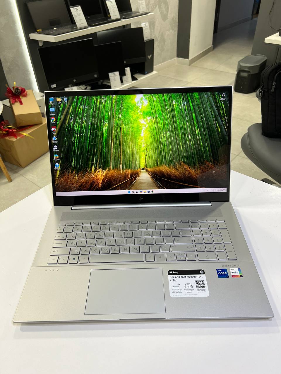 HP ENVY 17 Intel Core i7-1255U/16Gb/512Gb SSD/Win11