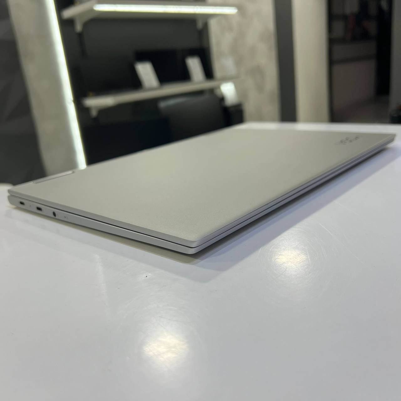 Lenovo Yoga 730 Intel Core i5-8250U/8Gb/256Gb SSD/Win11 (вживаний)