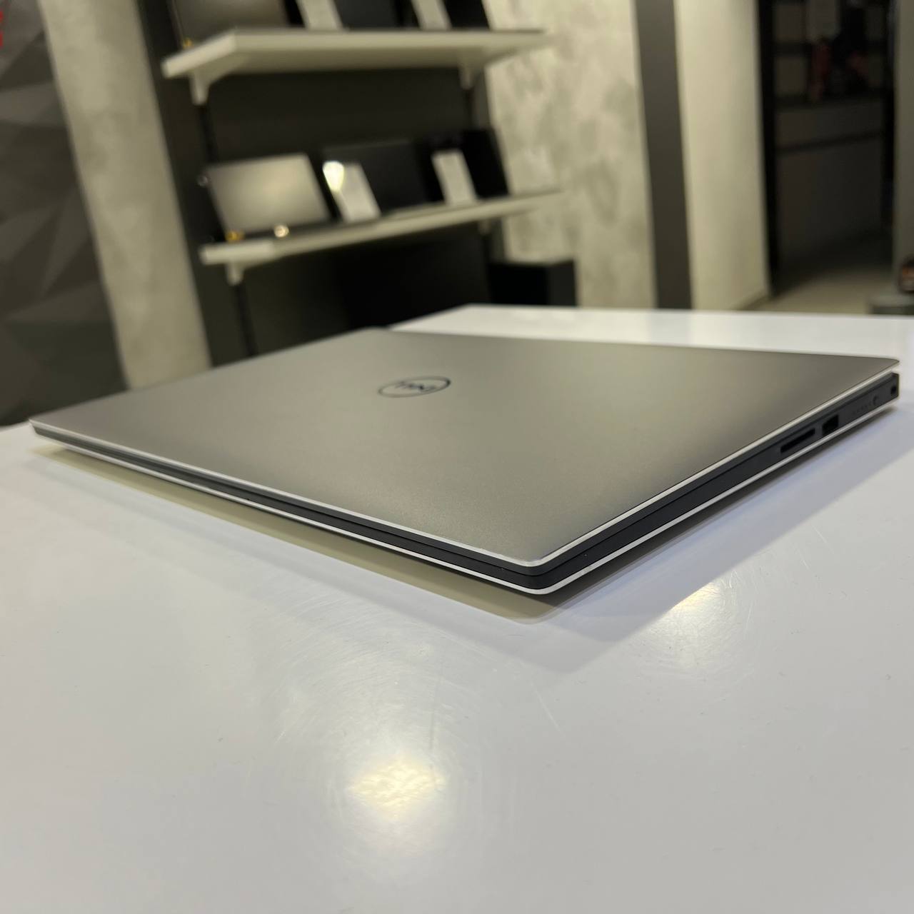 Dell Precision 5540 Intel Core i5-9400H/T1000 4Gb/16Gb/256Gb SSD/Win11 (вживаний)