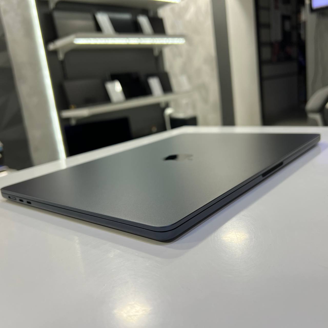 Apple MacBook Air A3241 (2025) Apple M4/16Gb/256Gb SSD/Sequoia (вживаний)