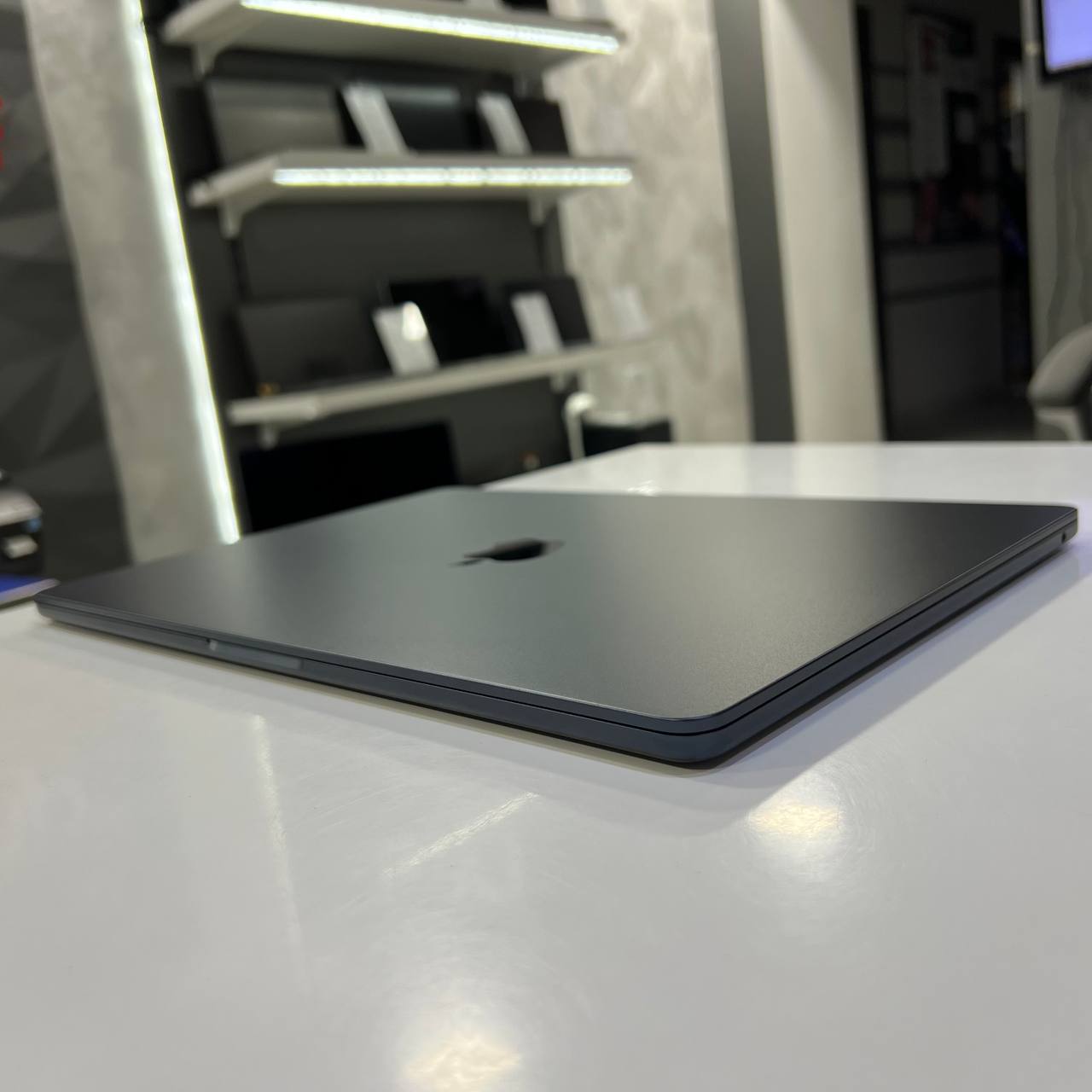 Apple MacBook Air A3241 (2025) Apple M4/16Gb/256Gb SSD/Sequoia (вживаний)