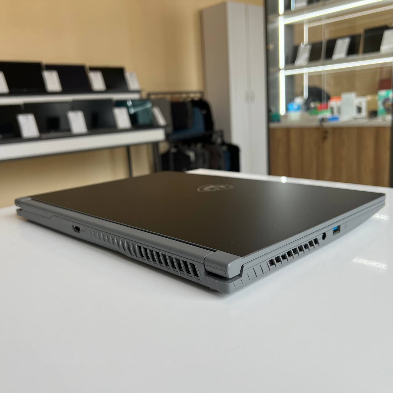 MSI Thin 15 B13VE Intel Core i7-13620H/RTX4050 6Gb/16Gb/512Gb SSD/Win11 (вживаний)