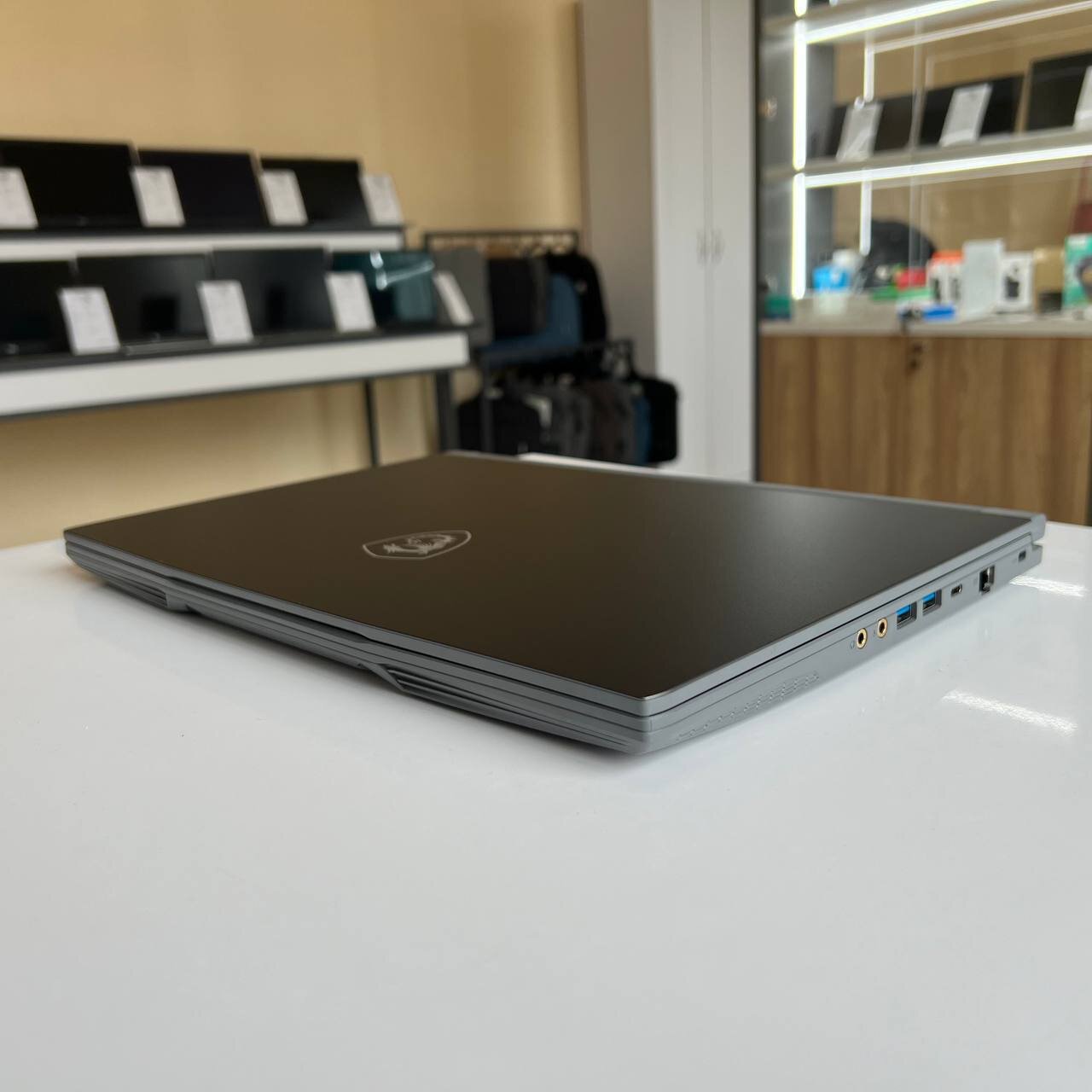 MSI Thin 15 B13VE Intel Core i7-13620H/RTX4050 6Gb/16Gb/512Gb SSD/Win11 (вживаний)