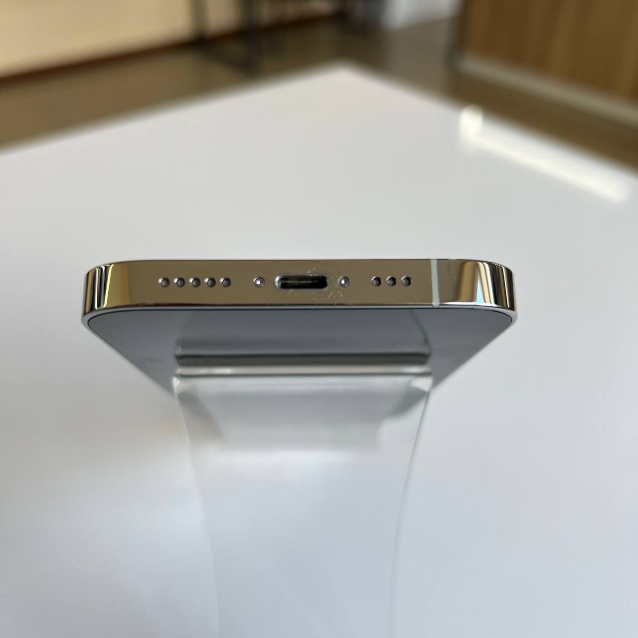 Apple iPhone 14 Pro 128 Gb Silver (e-Sim) (вживаний)