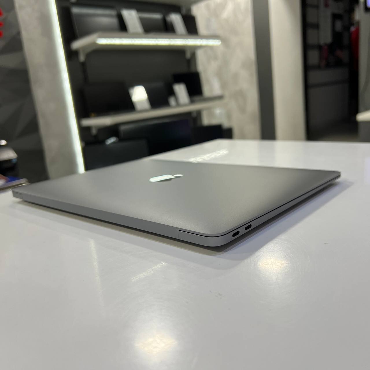 MacBook Air A2337 (2020) Apple M1/16Gb/512Gb SSD/Sequoia (вживаний)