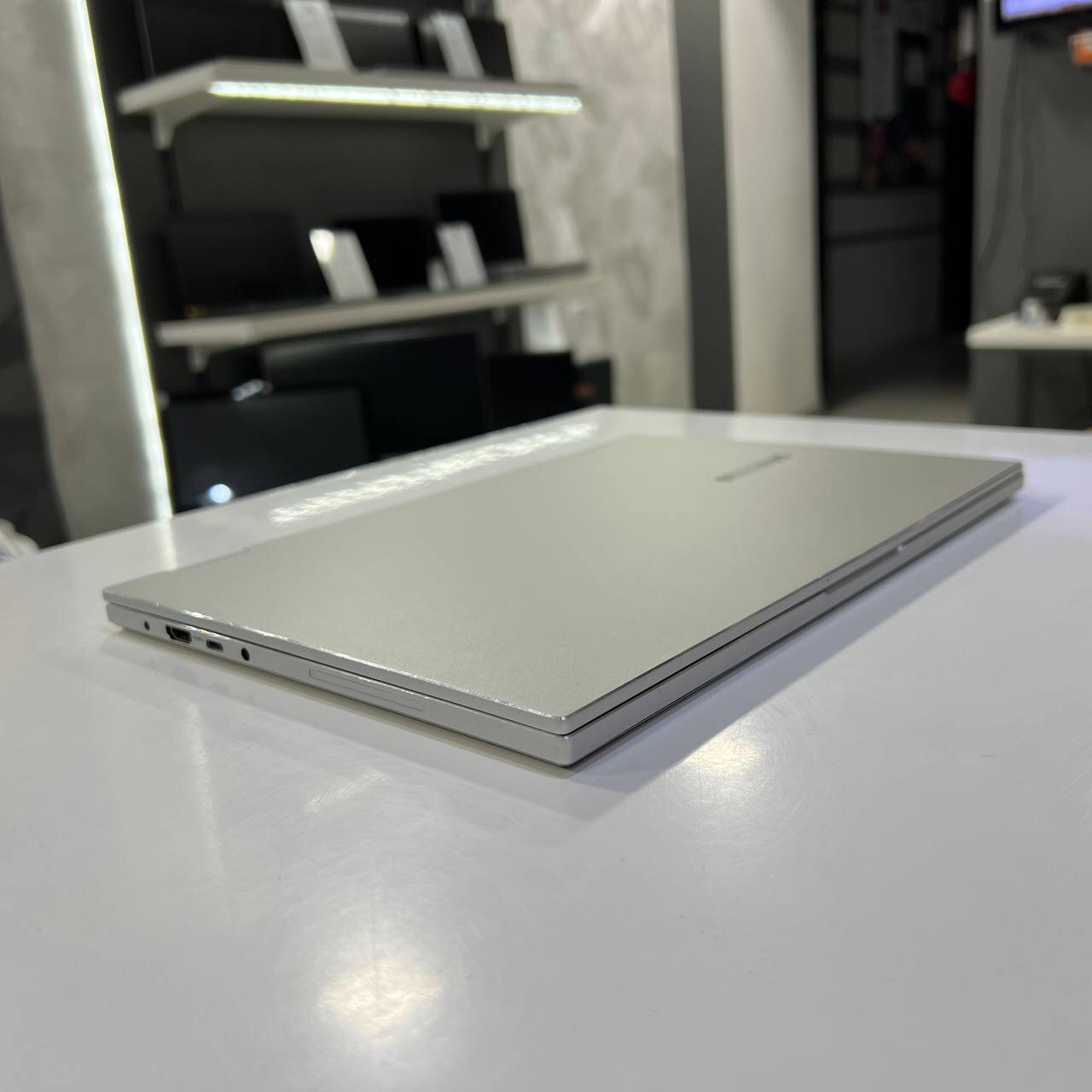 Samsung Galaxy Book Flex Intel Core i7-10510U/12Gb/512Gb SSD/Win11 (вживаний)