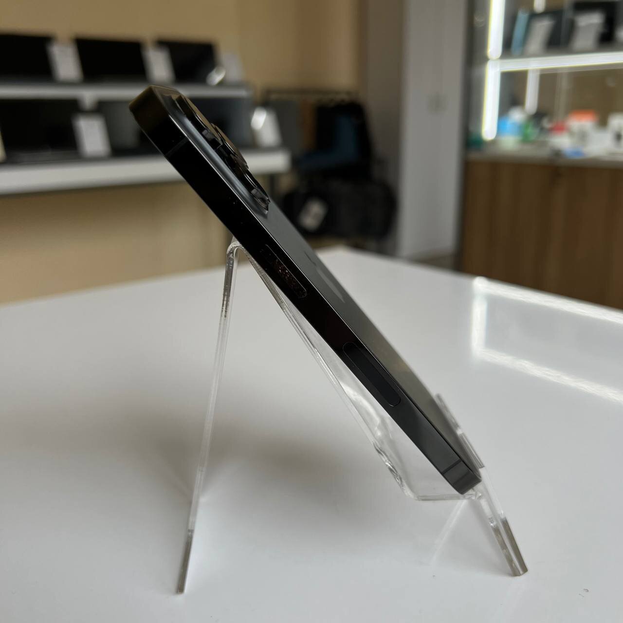 Apple iPhone 14 Pro 256 Gb Space Black (e-Sim) (вживаний)