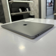 MacBook Air A2337 (2020) Apple M1/8Gb/256Gb SSD/Sequoia (вживаний)